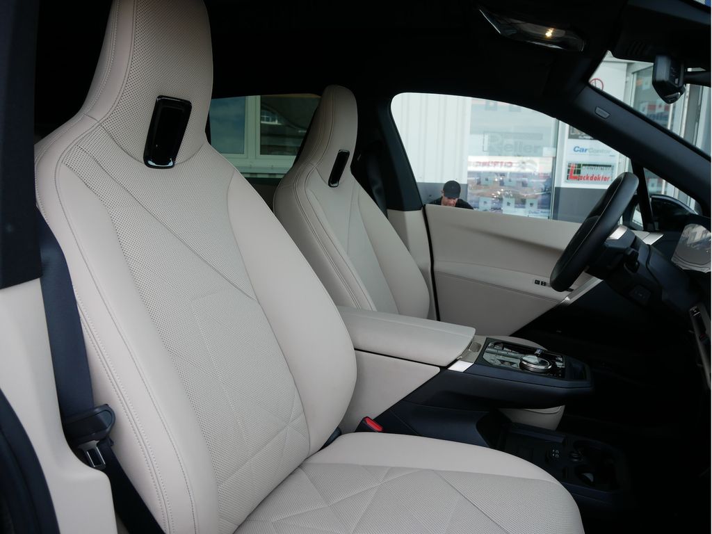 BMW iX 2023
