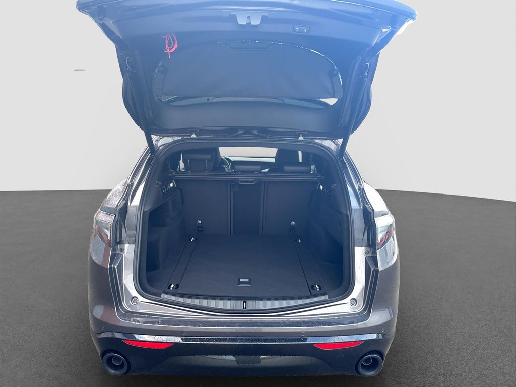Alfa Romeo Stelvio 2025