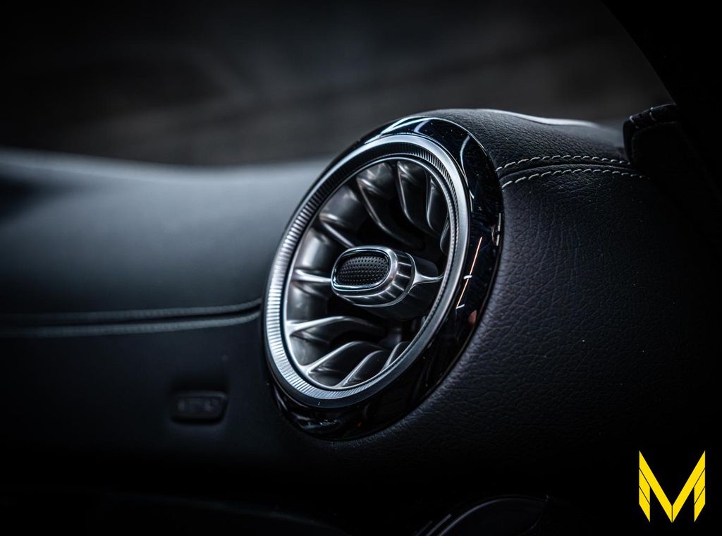 Mercedes-Benz AMG GT 2024