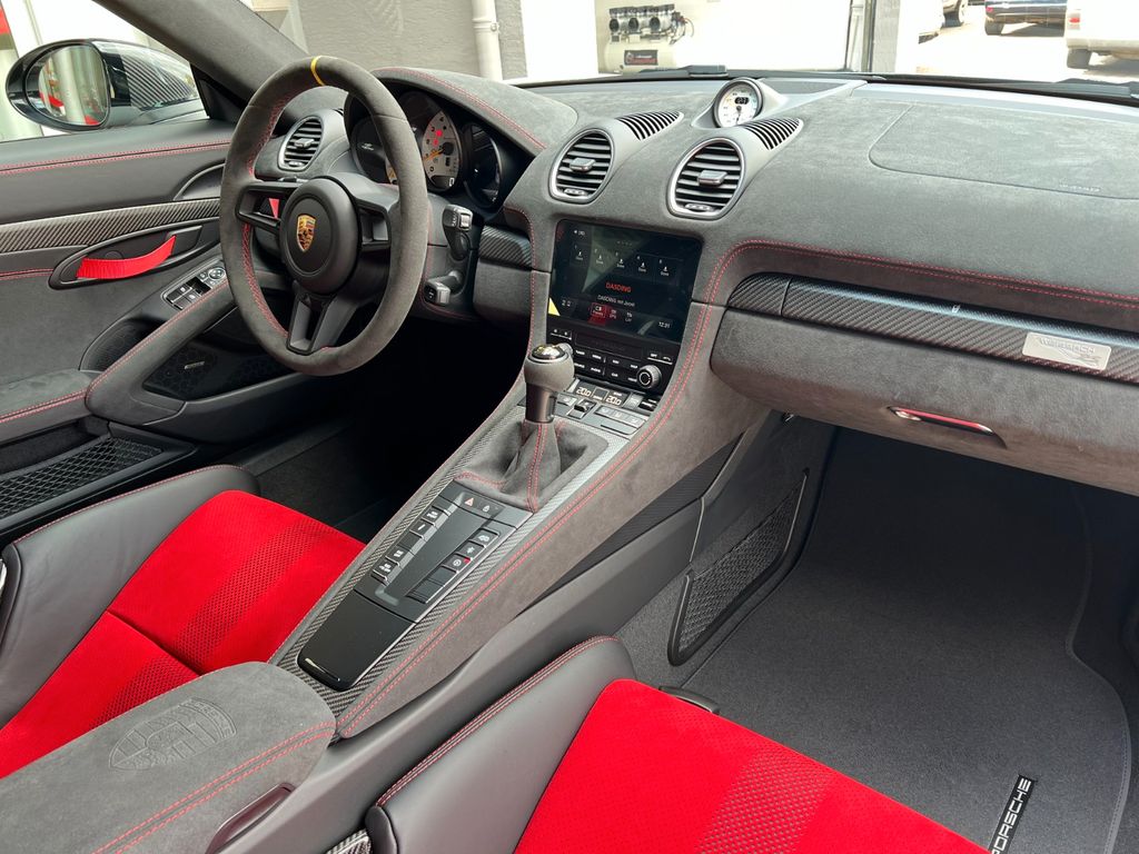 Porsche Boxster 2024