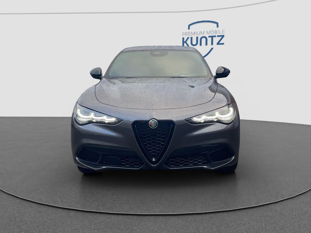 Alfa Romeo Stelvio 2025