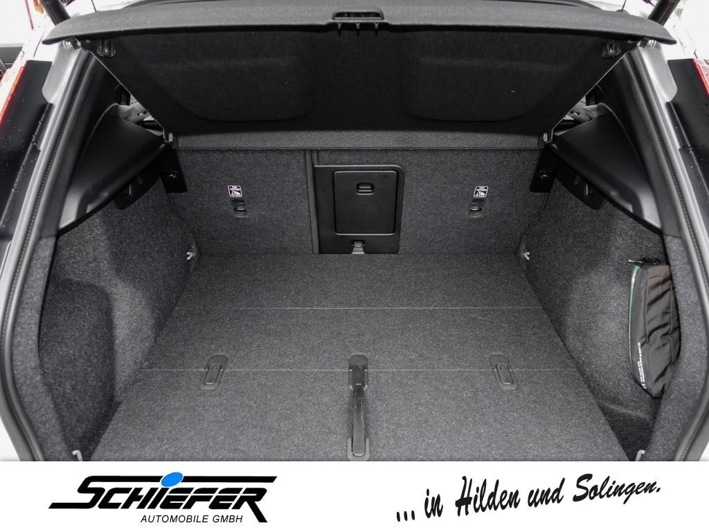Volvo XC40 2024