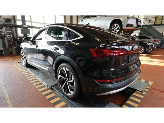 Audi e-tron 2021