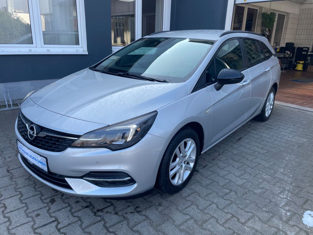 Opel Astra 2021