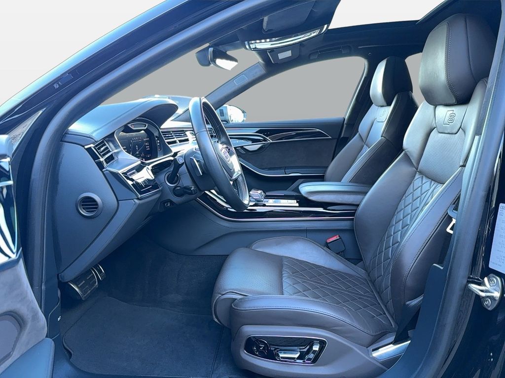 Audi S8 2021
