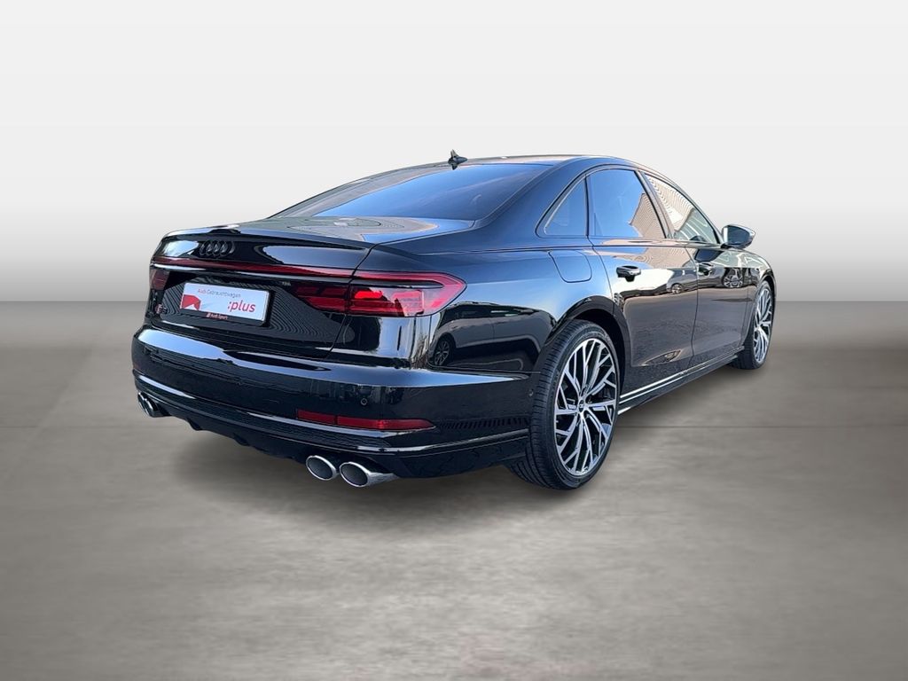 Audi S8 2021