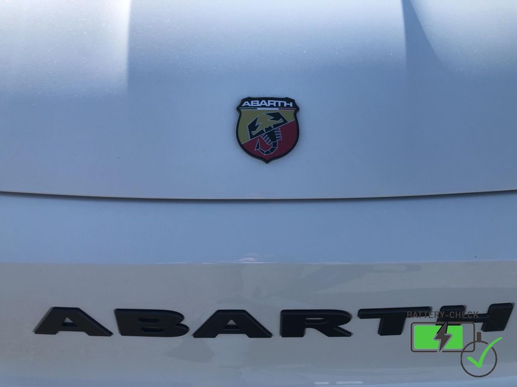 Abarth 500 2024