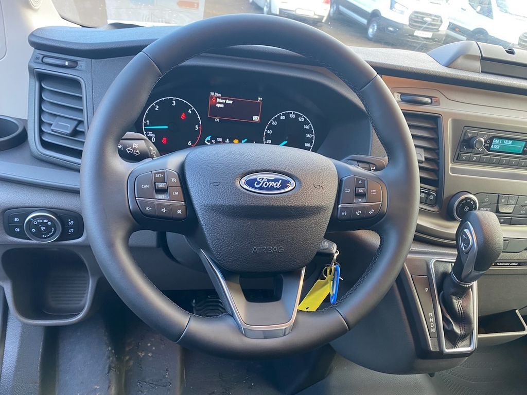 Ford Transit 2025