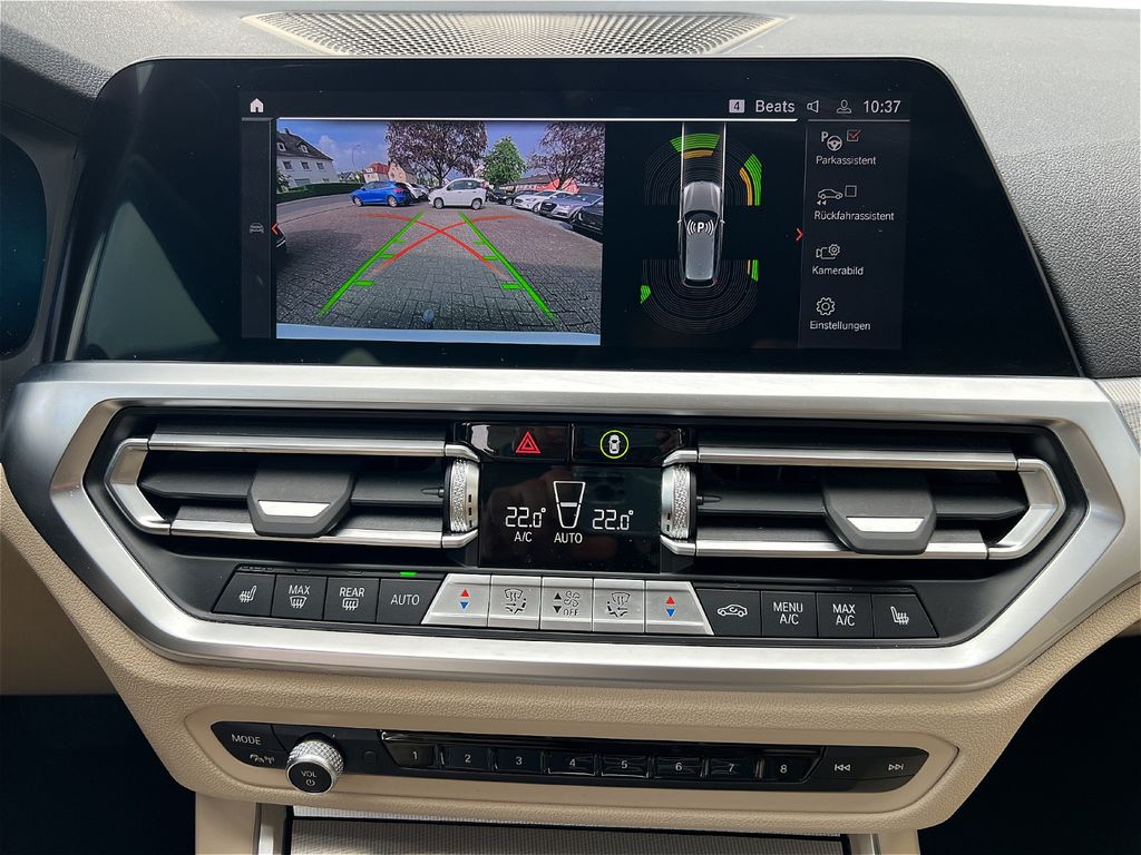 BMW 318 2022