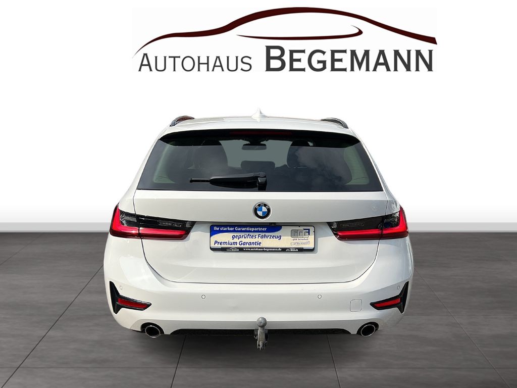 BMW 318 2022