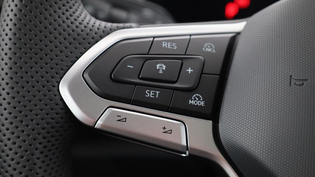 Volkswagen Tiguan 2025