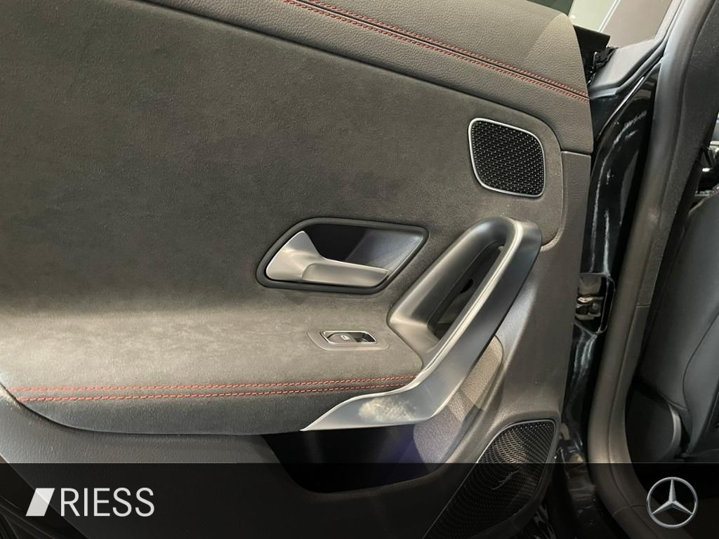 Mercedes-Benz CLA 250 2025