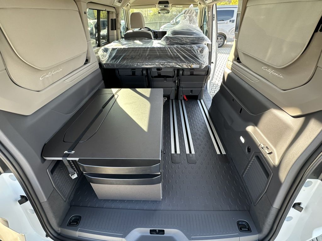 Volkswagen T7 California