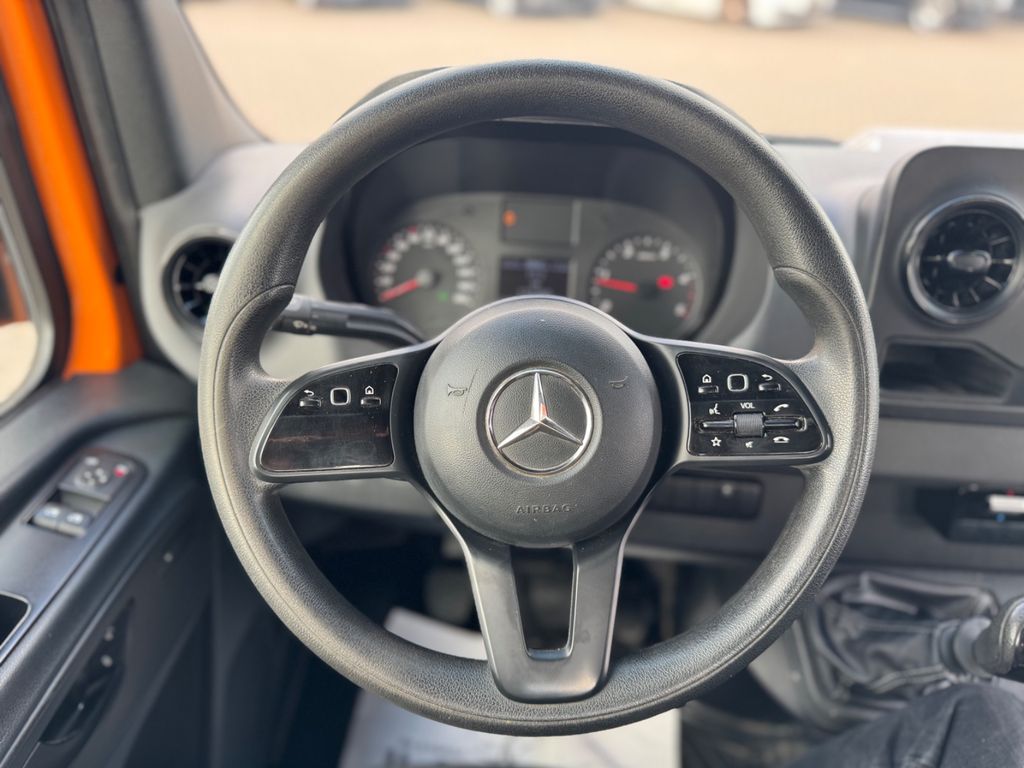 Mercedes-Benz Sprinter 2021