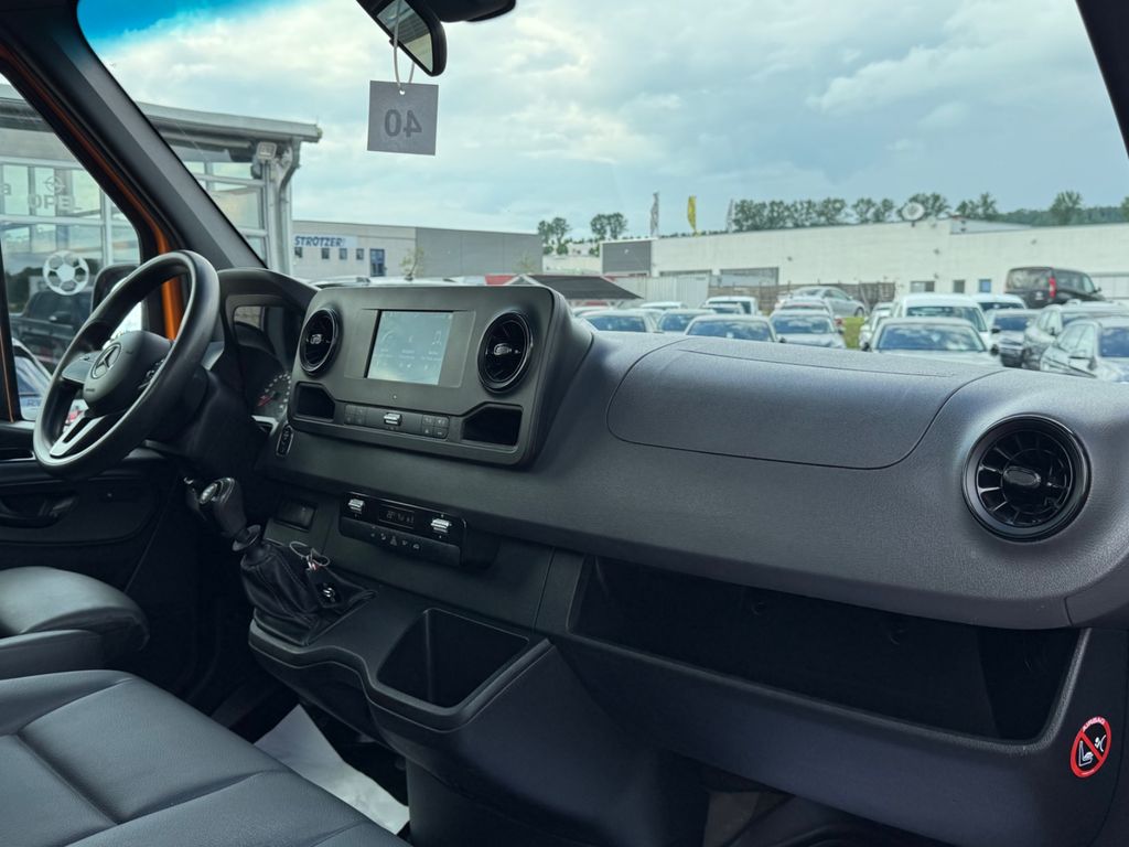 Mercedes-Benz Sprinter 2021