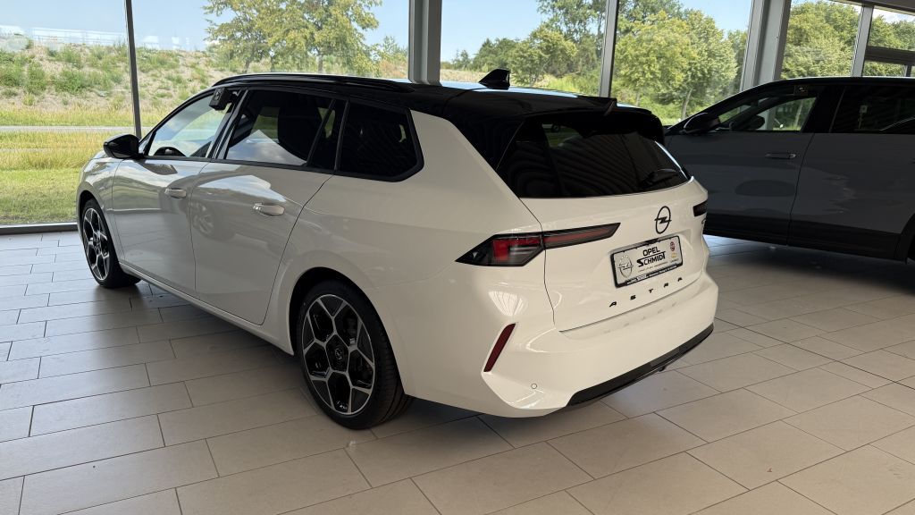 Opel Astra 2025
