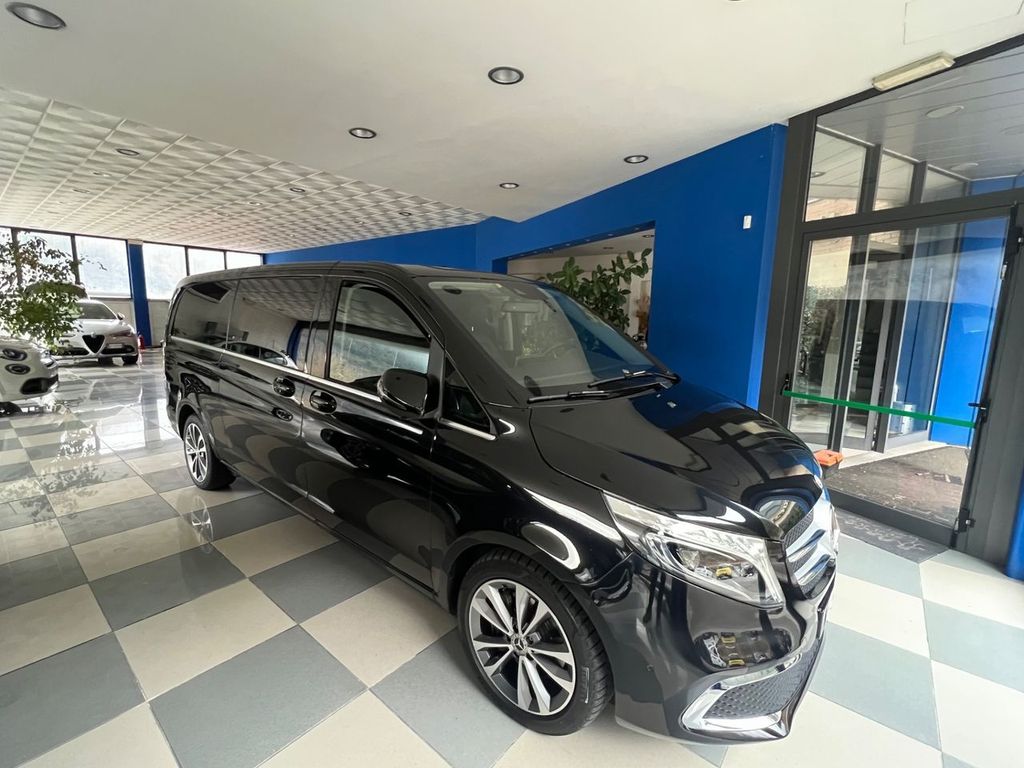 Mercedes-Benz V 300 2022