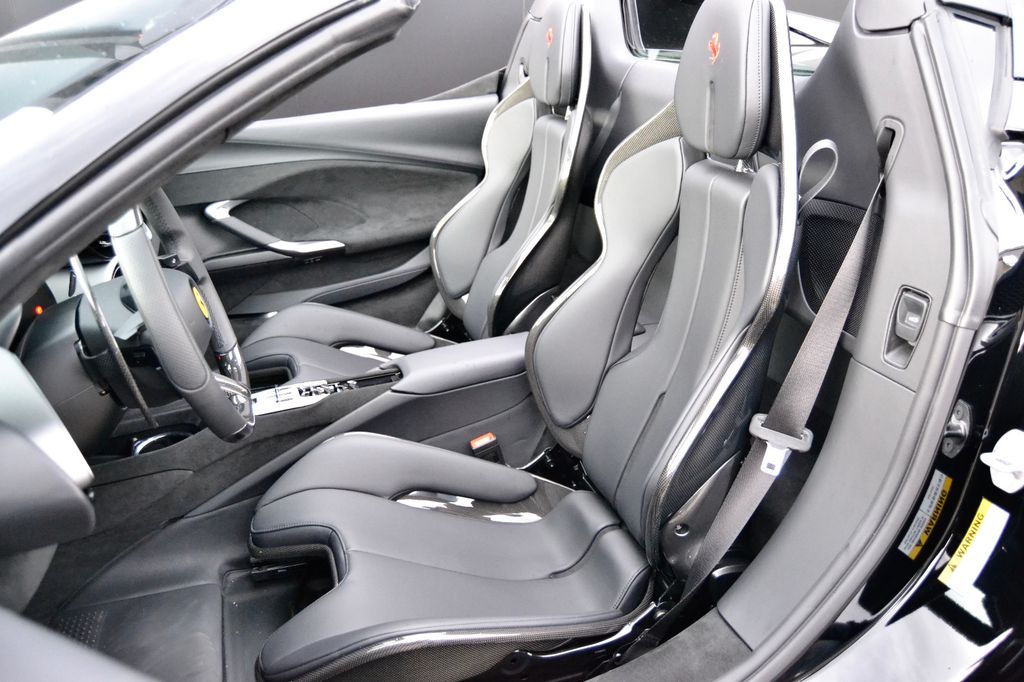 Ferrari 296 GTS 2024