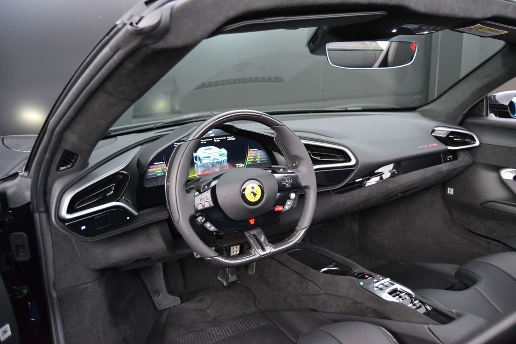 Ferrari 296 GTS 2024