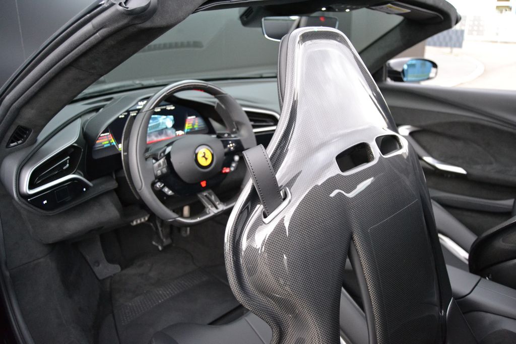 Ferrari 296 GTS 2024