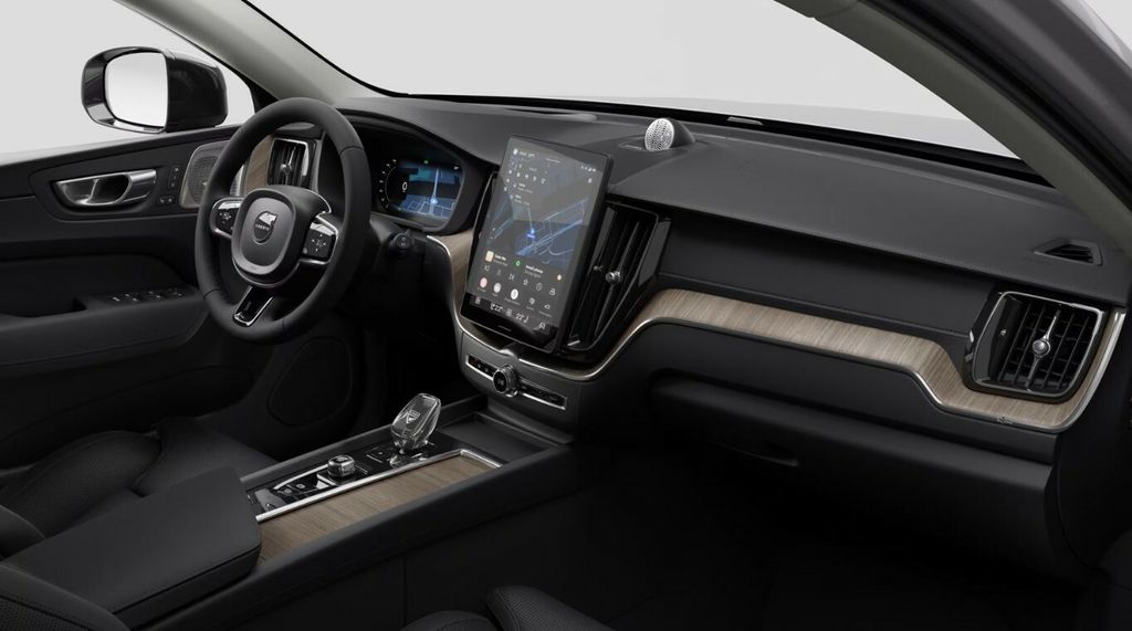 Volvo XC60 2025
