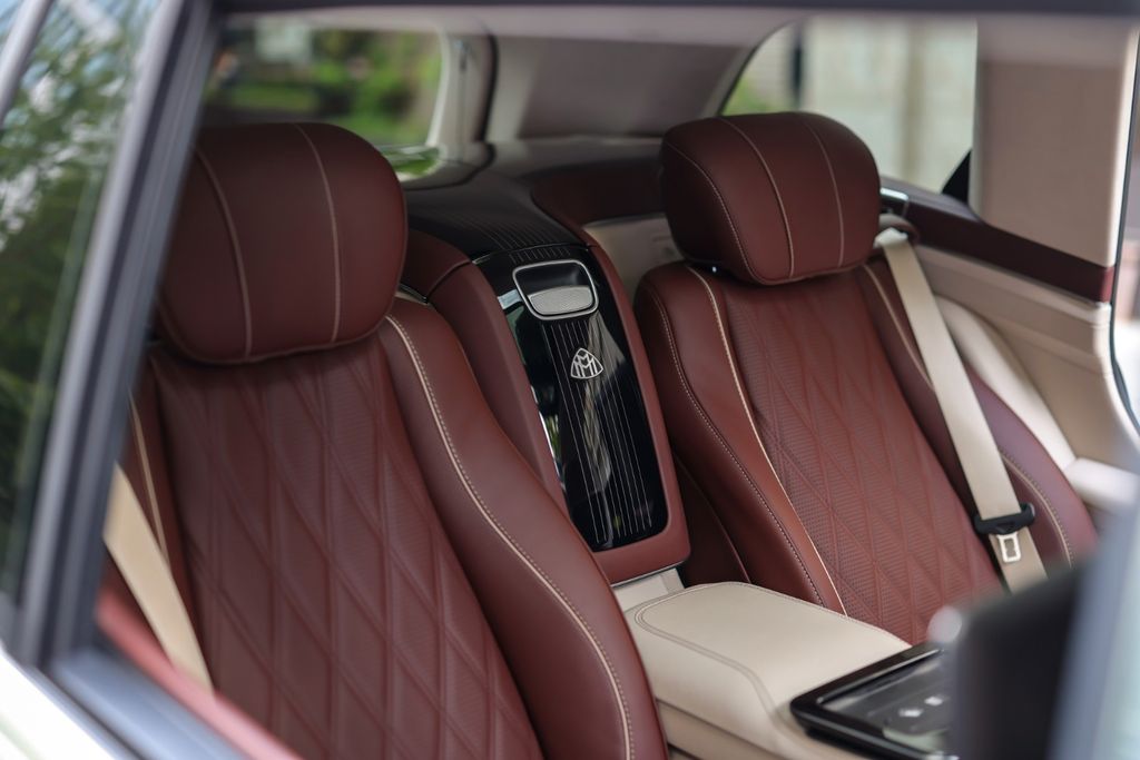 Mercedes-Benz GLS 600