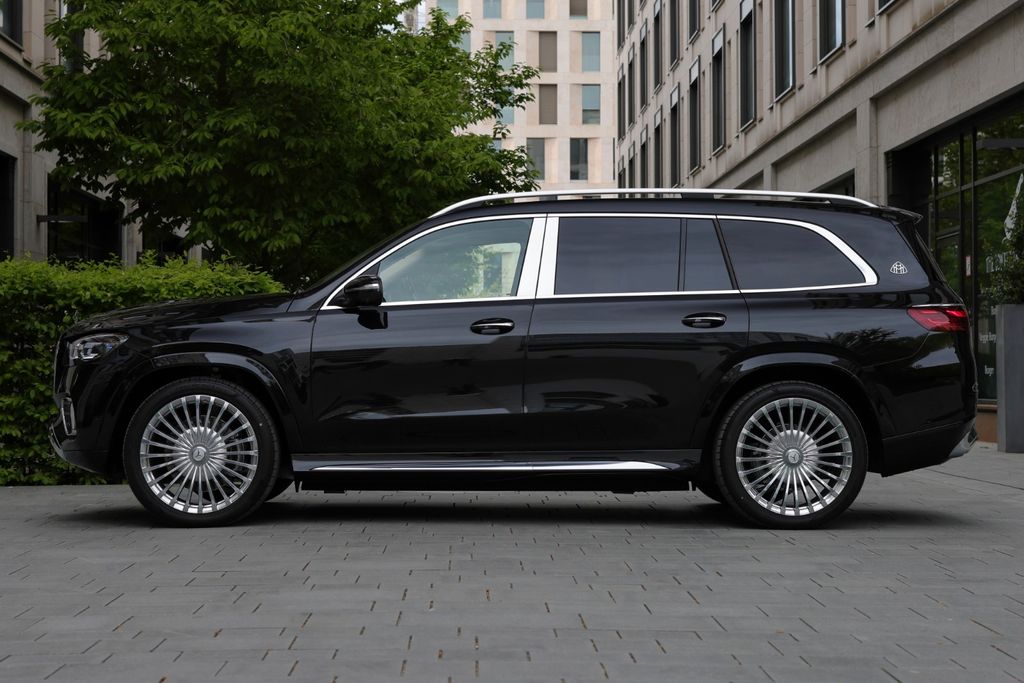 Mercedes-Benz GLS 600