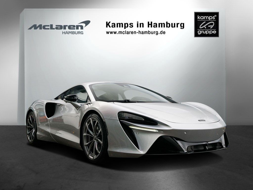 McLaren Artura 2024