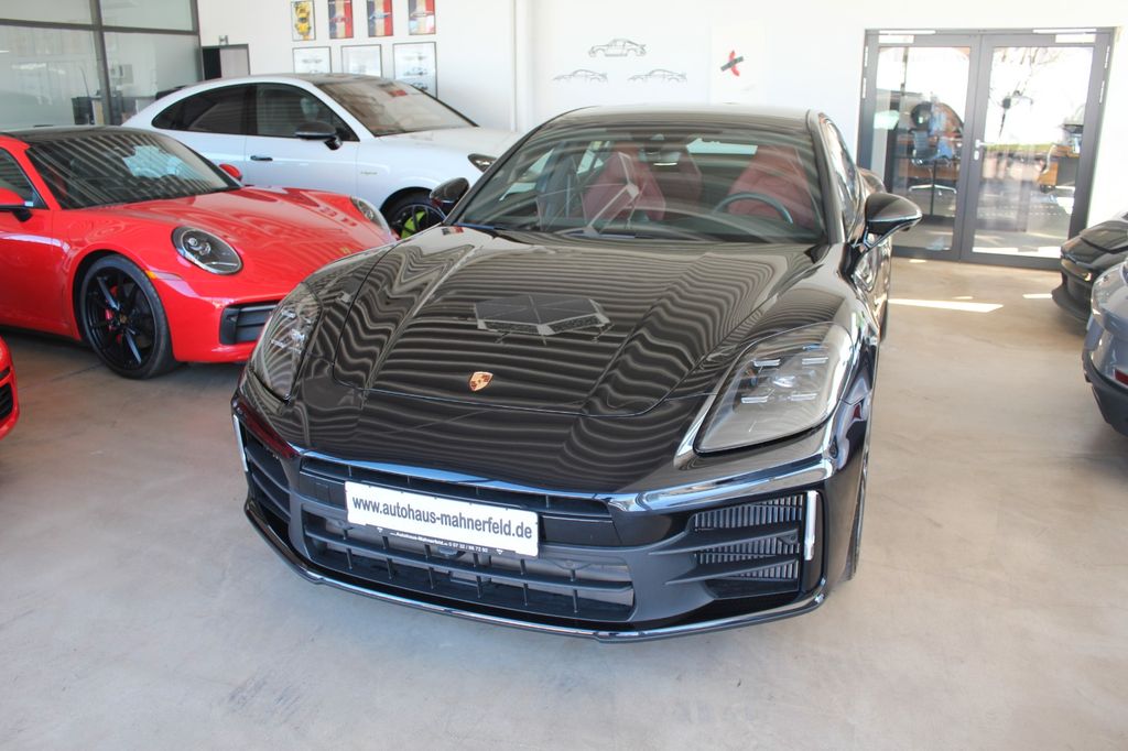 Porsche Panamera 2025