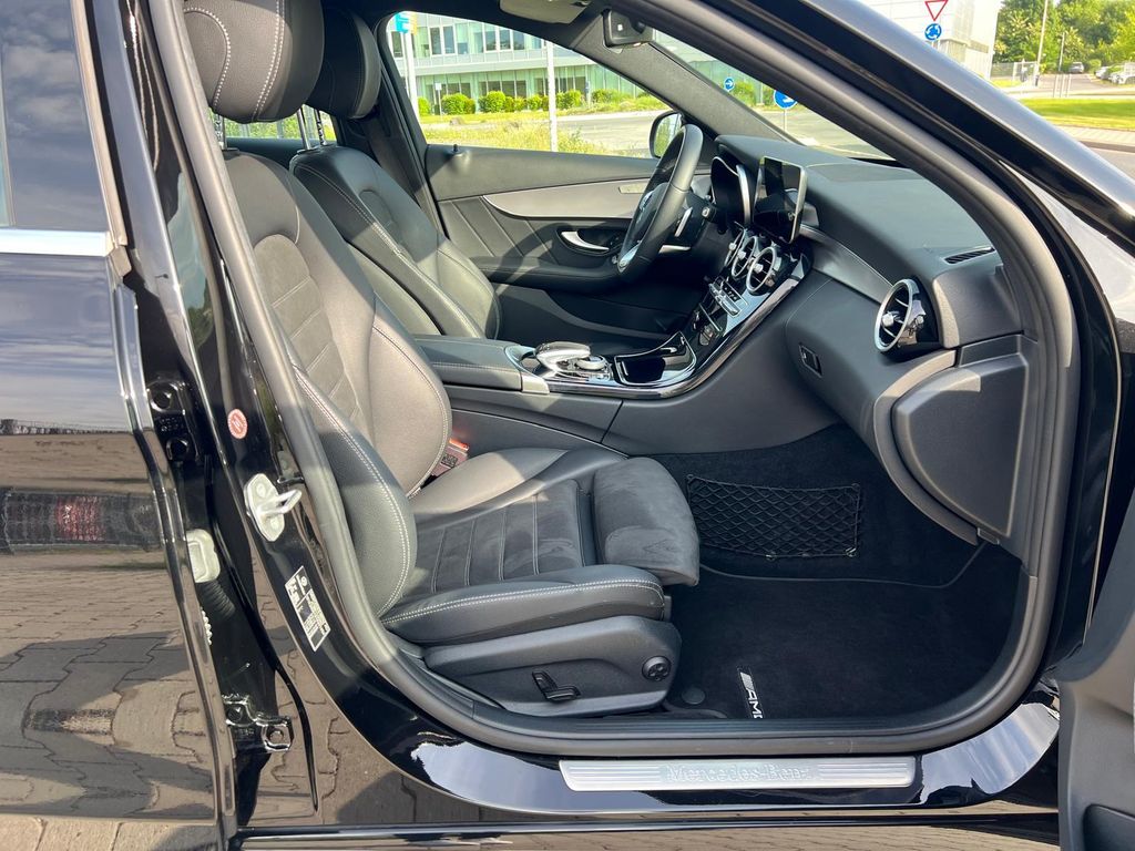 Mercedes-Benz C 300 2020