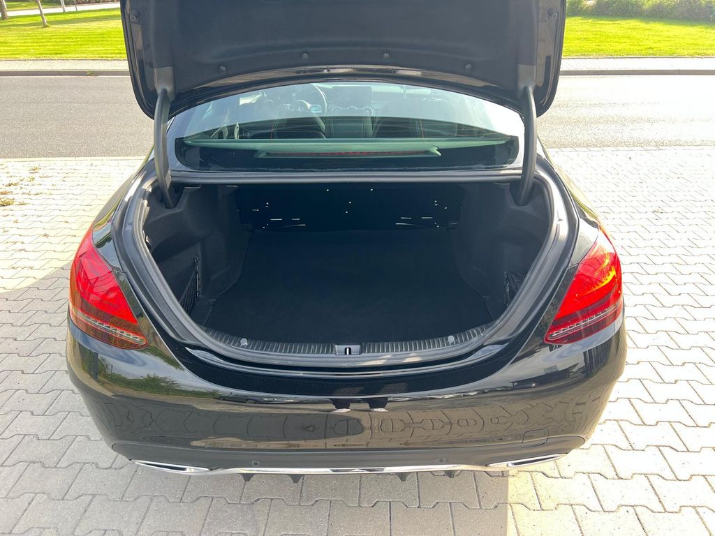 Mercedes-Benz C 300 2020