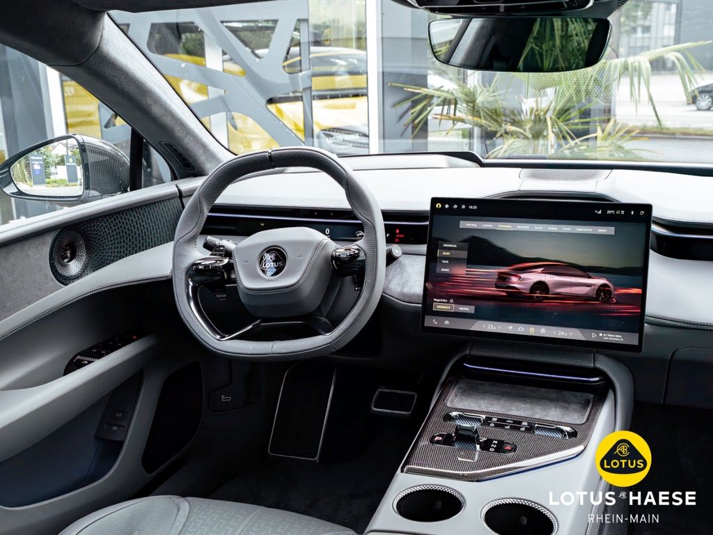 Lotus Emeya 2025