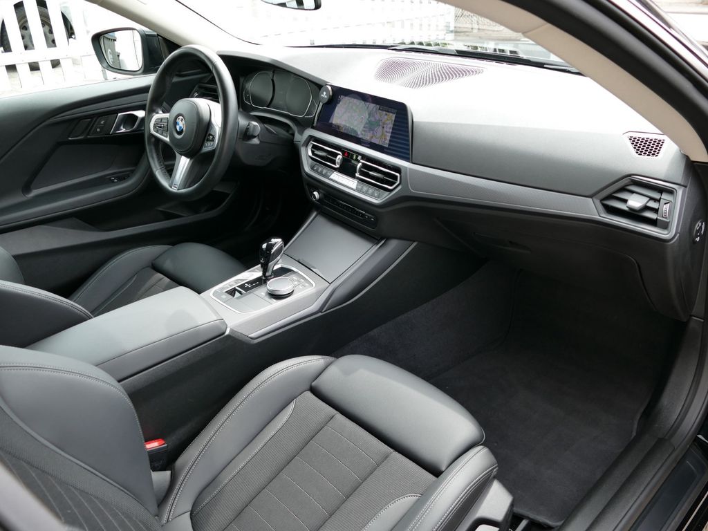 BMW 220 2022