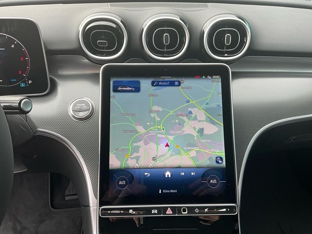 Mercedes-Benz C 220 2025