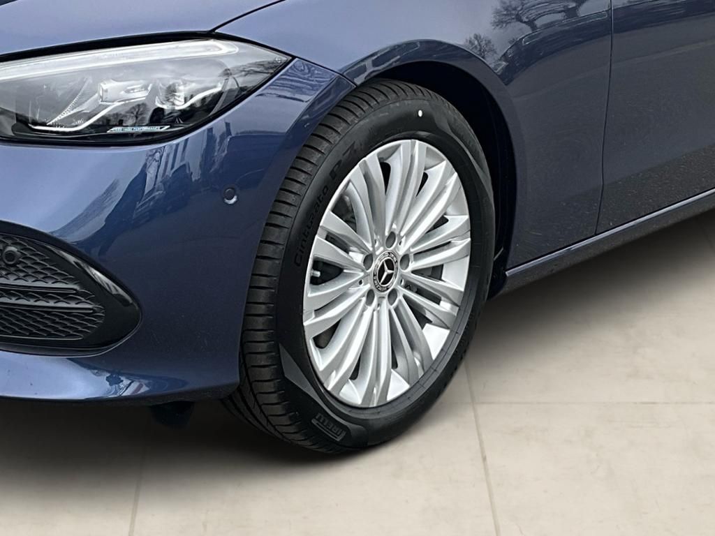 Mercedes-Benz C 220 2025