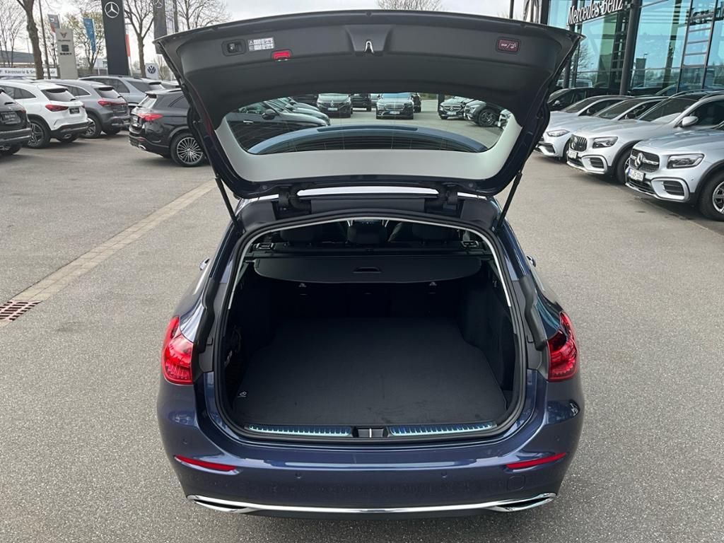 Mercedes-Benz C 220 2025