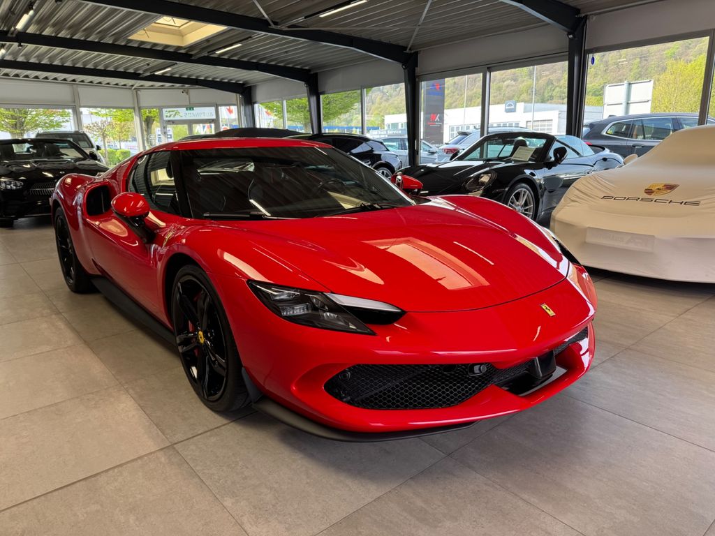 Ferrari 296 GTB 2025