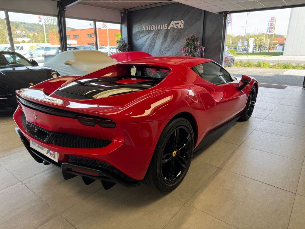 Ferrari 296 GTB 2025