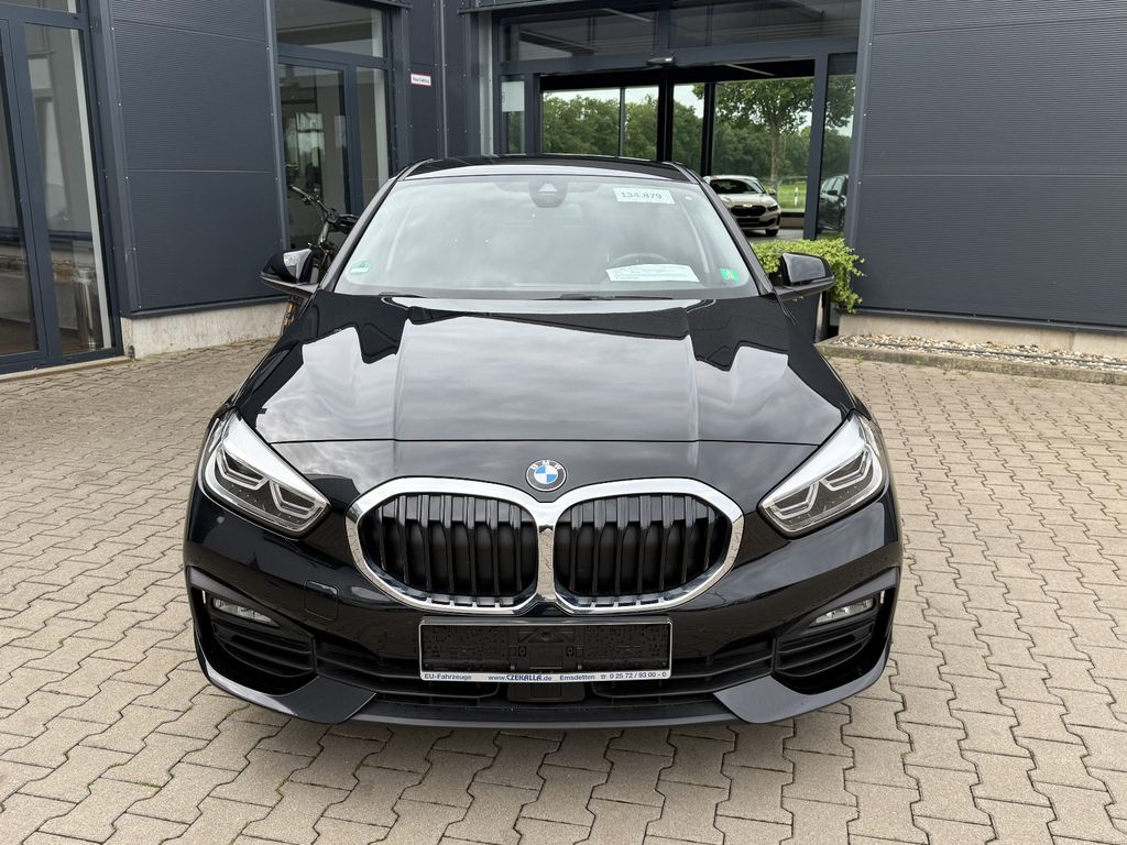 BMW 118 2023