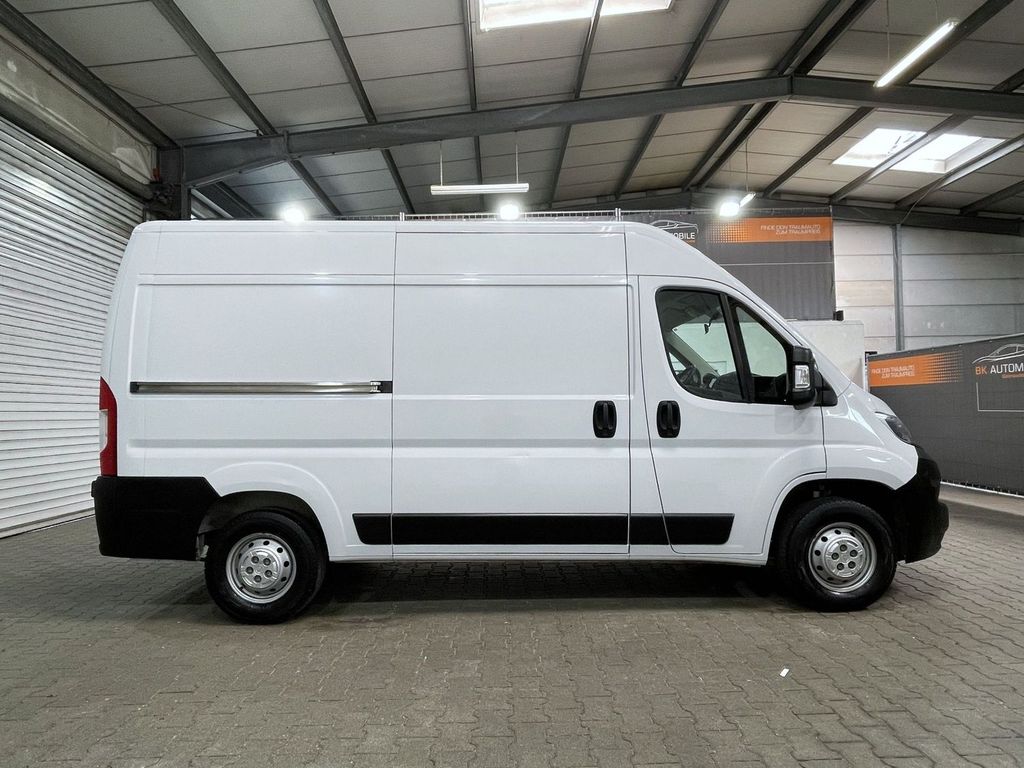 Opel Movano 2023