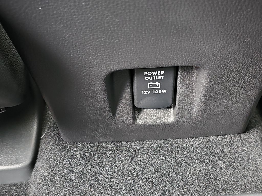 Mitsubishi Eclipse Cross 2024