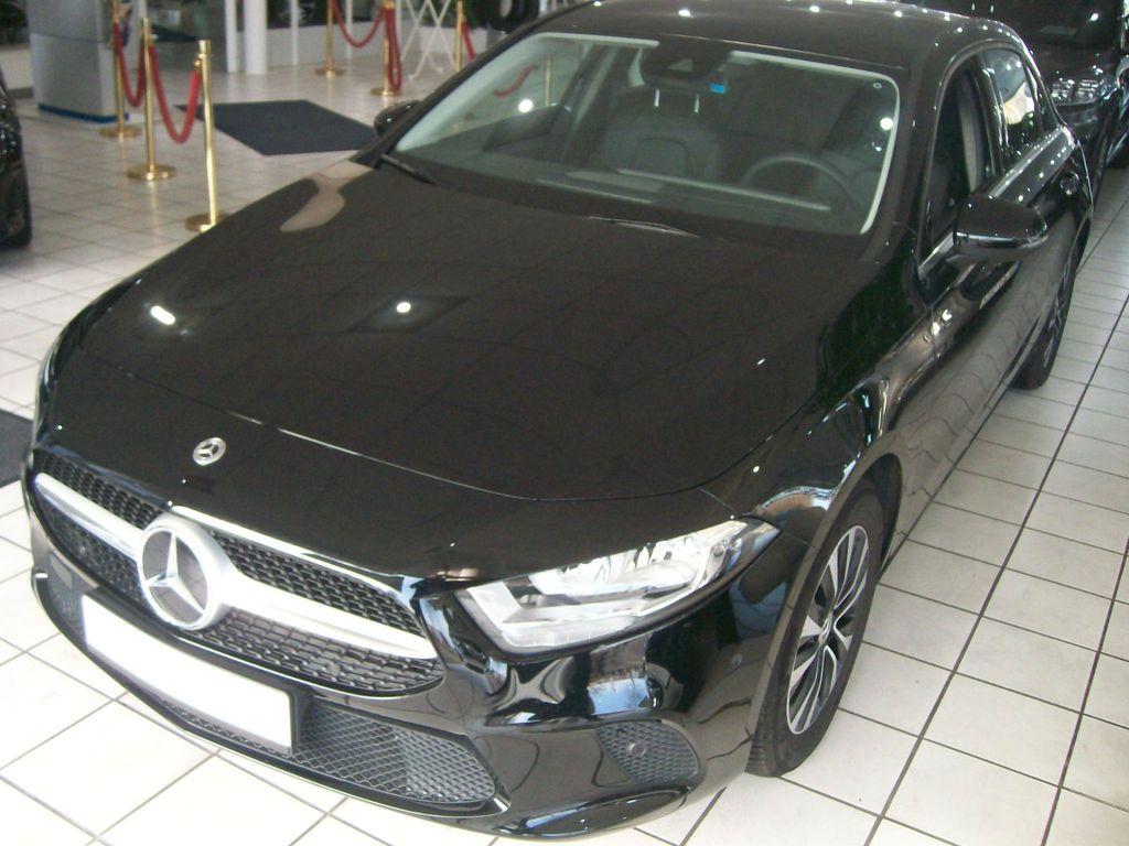 Mercedes-Benz A 180 2021