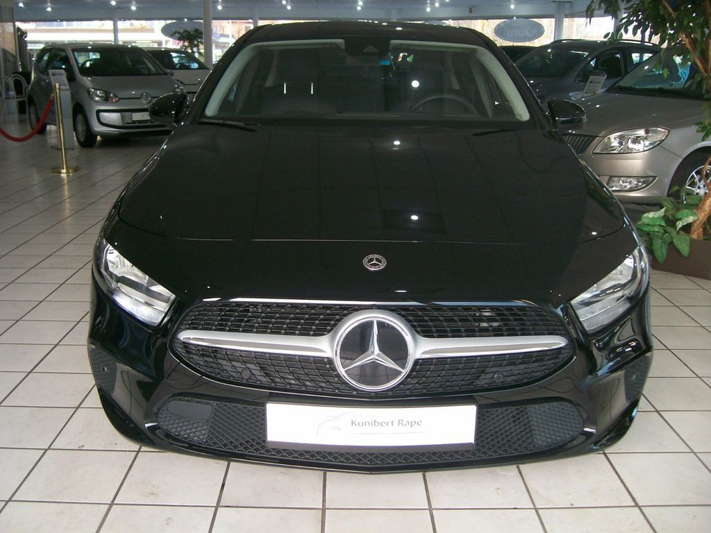 Mercedes-Benz A 180 2021