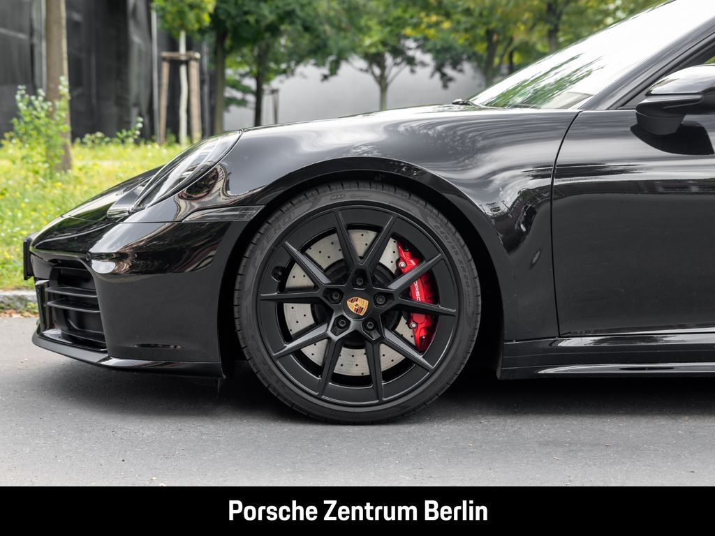 Porsche 992 2025