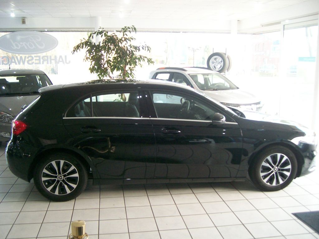 Mercedes-Benz A 180 2021