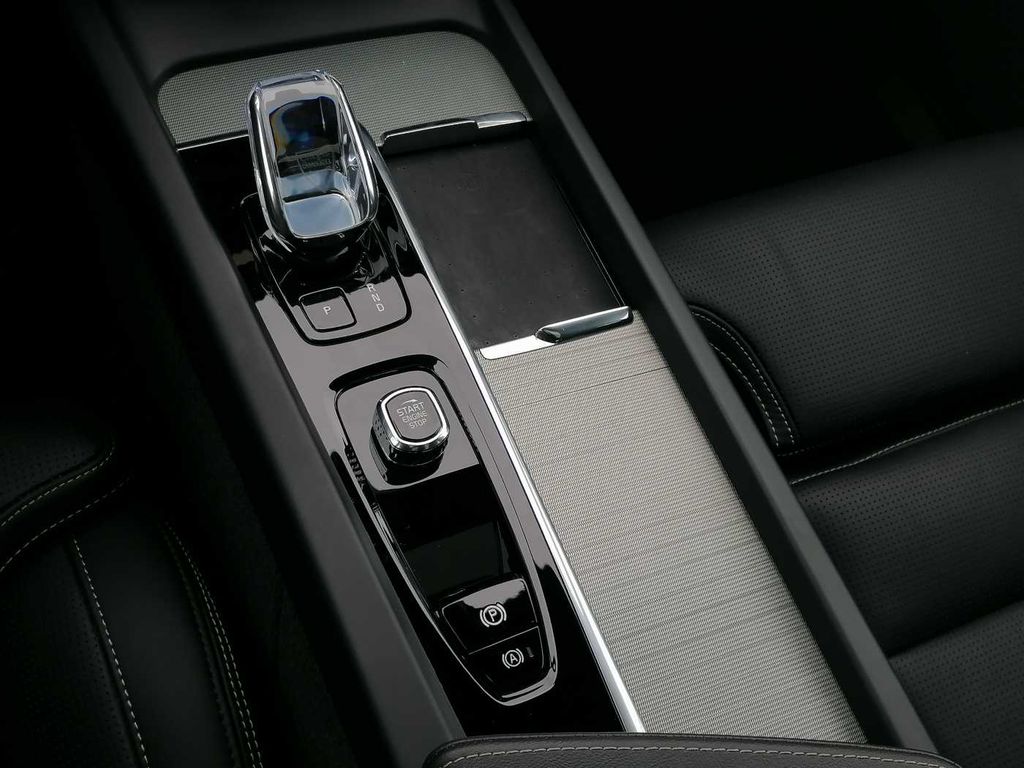 Volvo XC60 2024