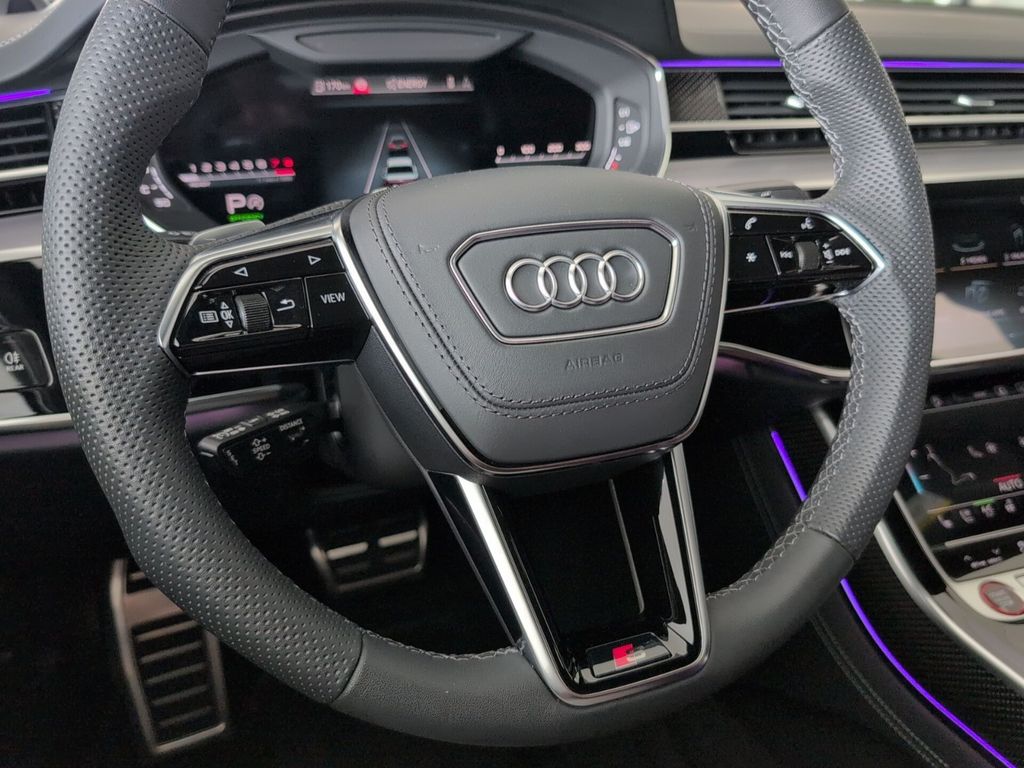 Audi S8 2024