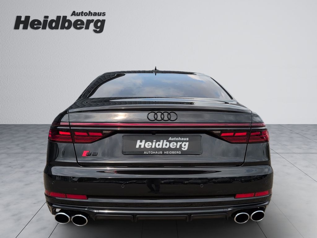 Audi S8 2024