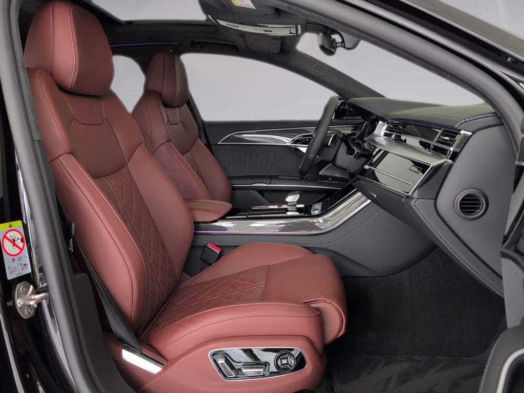 Audi S8 2024