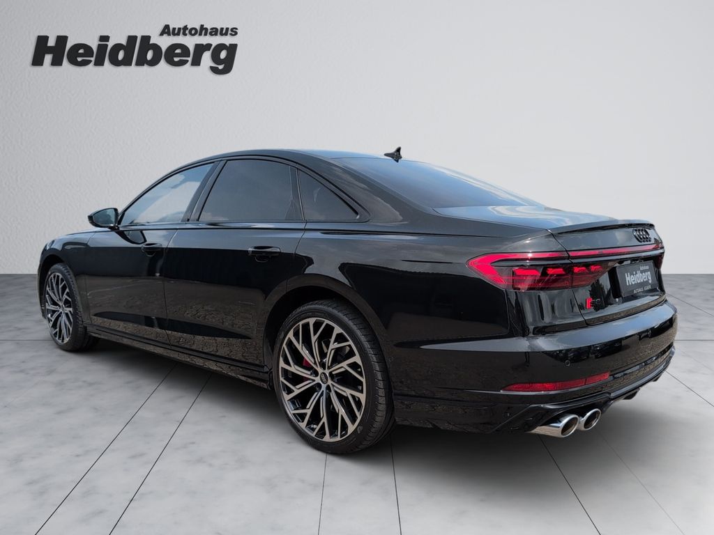 Audi S8 2024